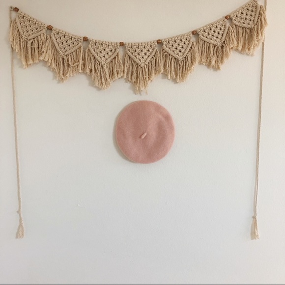 Urban Outfitters Accessories - Urban Outfitters Felt Light Pink Beret